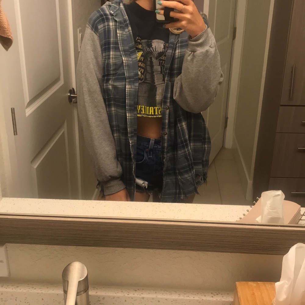 Flannel/hoodie oversized